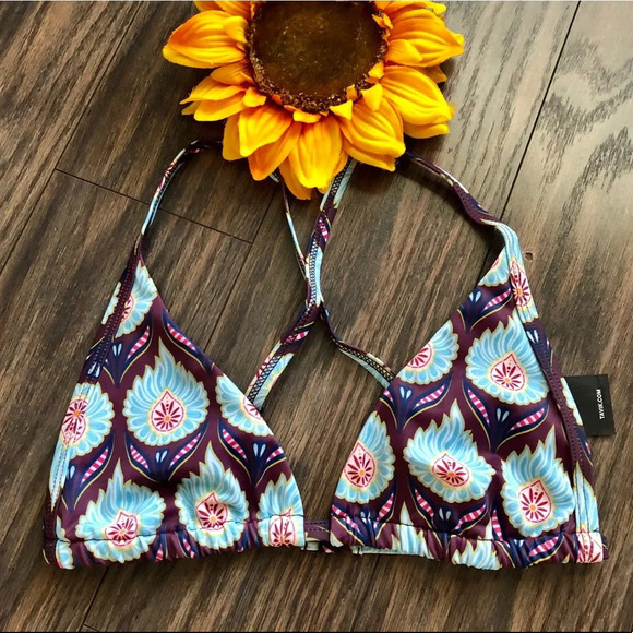 🦋B2G1🦋TAVIK VIVIENNE Mon Merlot Bikini Top NWT | X-SMALL | - Picture 4 of 10